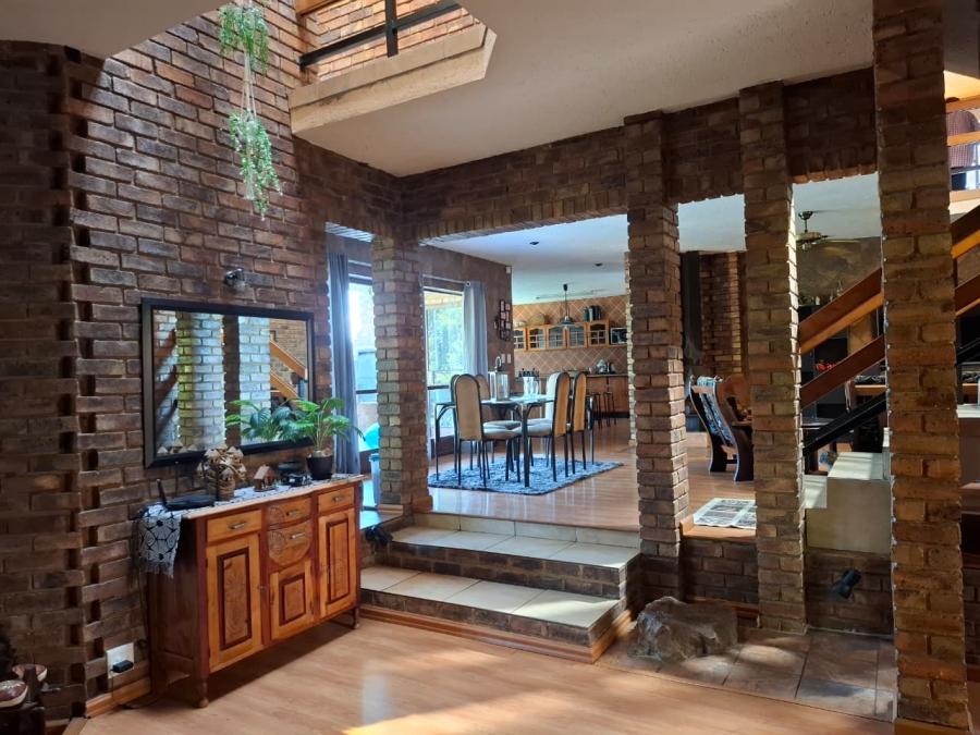 4 Bedroom Property for Sale in Kosmos North West